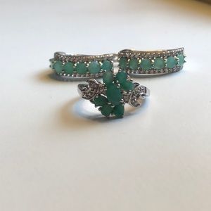 Emerald earrings and ring bundle